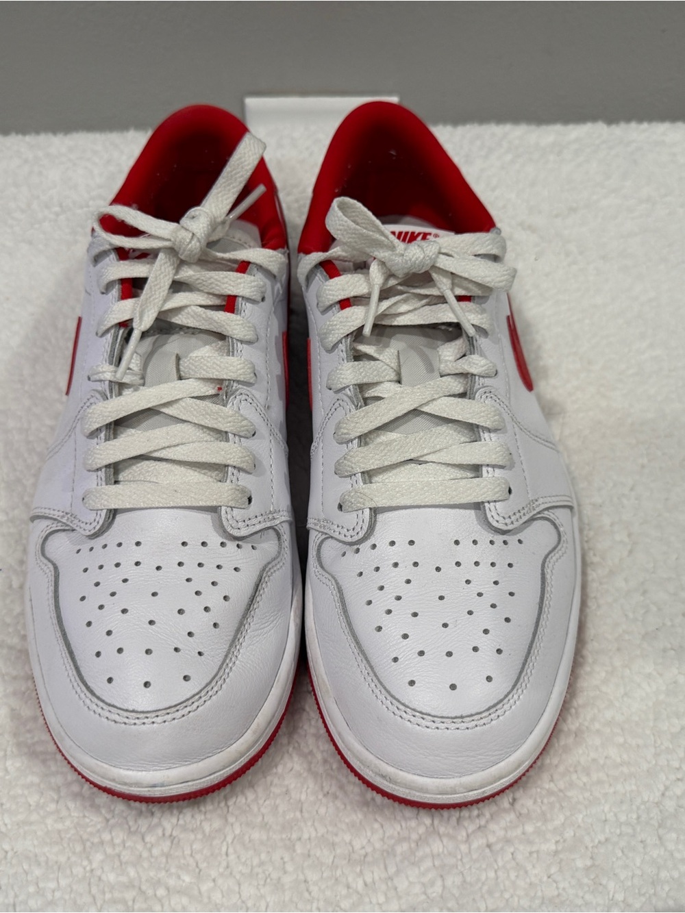 Men’s Nike Air Jordan 1 Low OG S/10
University Red